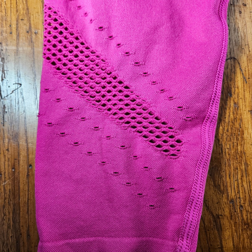 PINK Chloe x Halle High Waisted Seamless Leggings Eyelet Detail Pink Size Medium - Picture 11 of 14